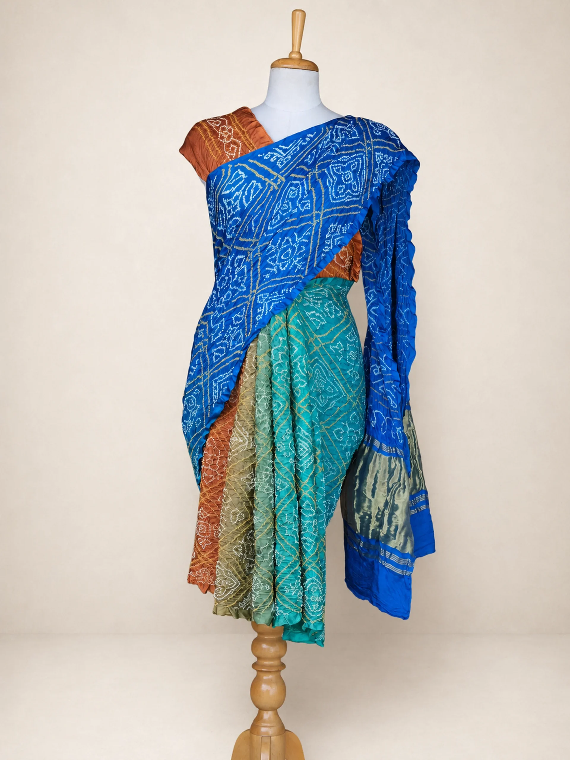 Dual Shade Bandhani Saree in Pure Gaji Silk