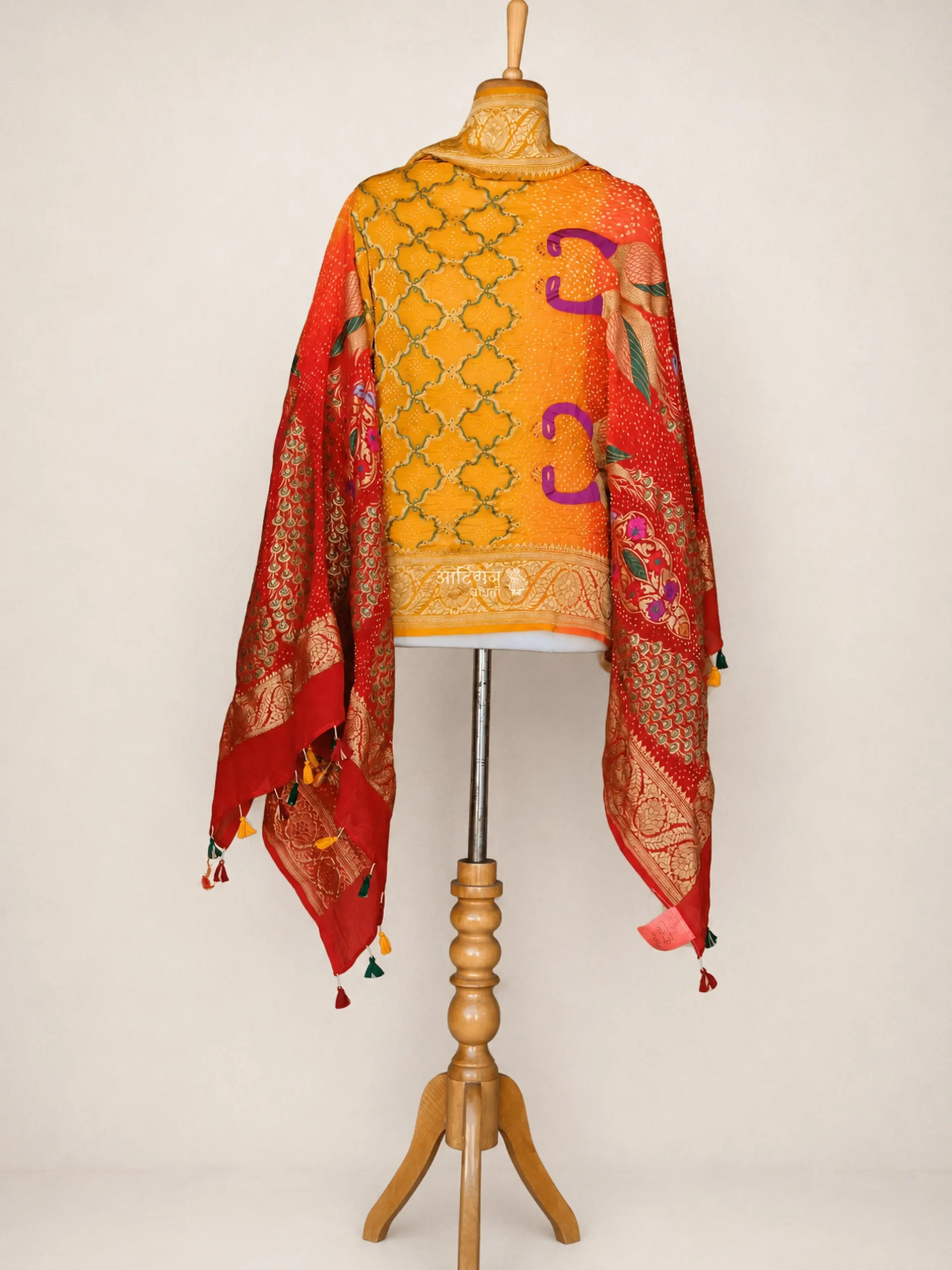 Timeless Drape - Clean Border Pure Georgette Bandhej Dupatta