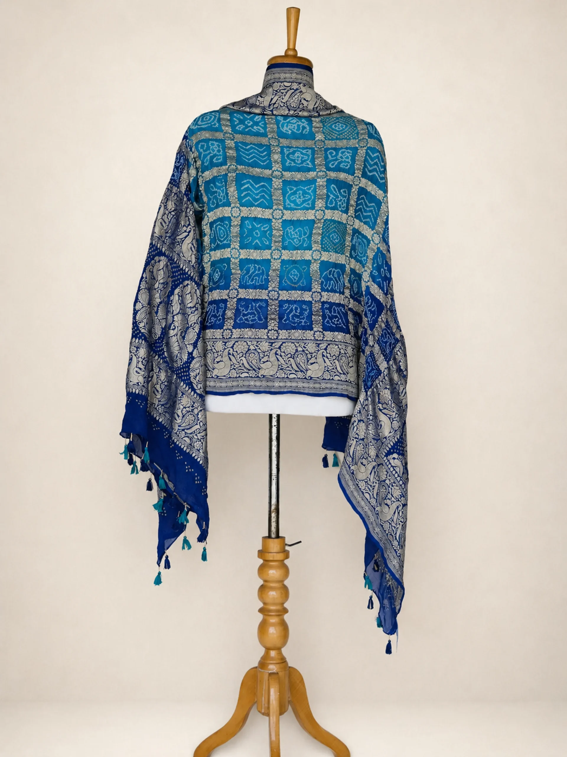 Khilati Jaal - Heavy Pure Georgette Kutchi Bandhani Dupatta