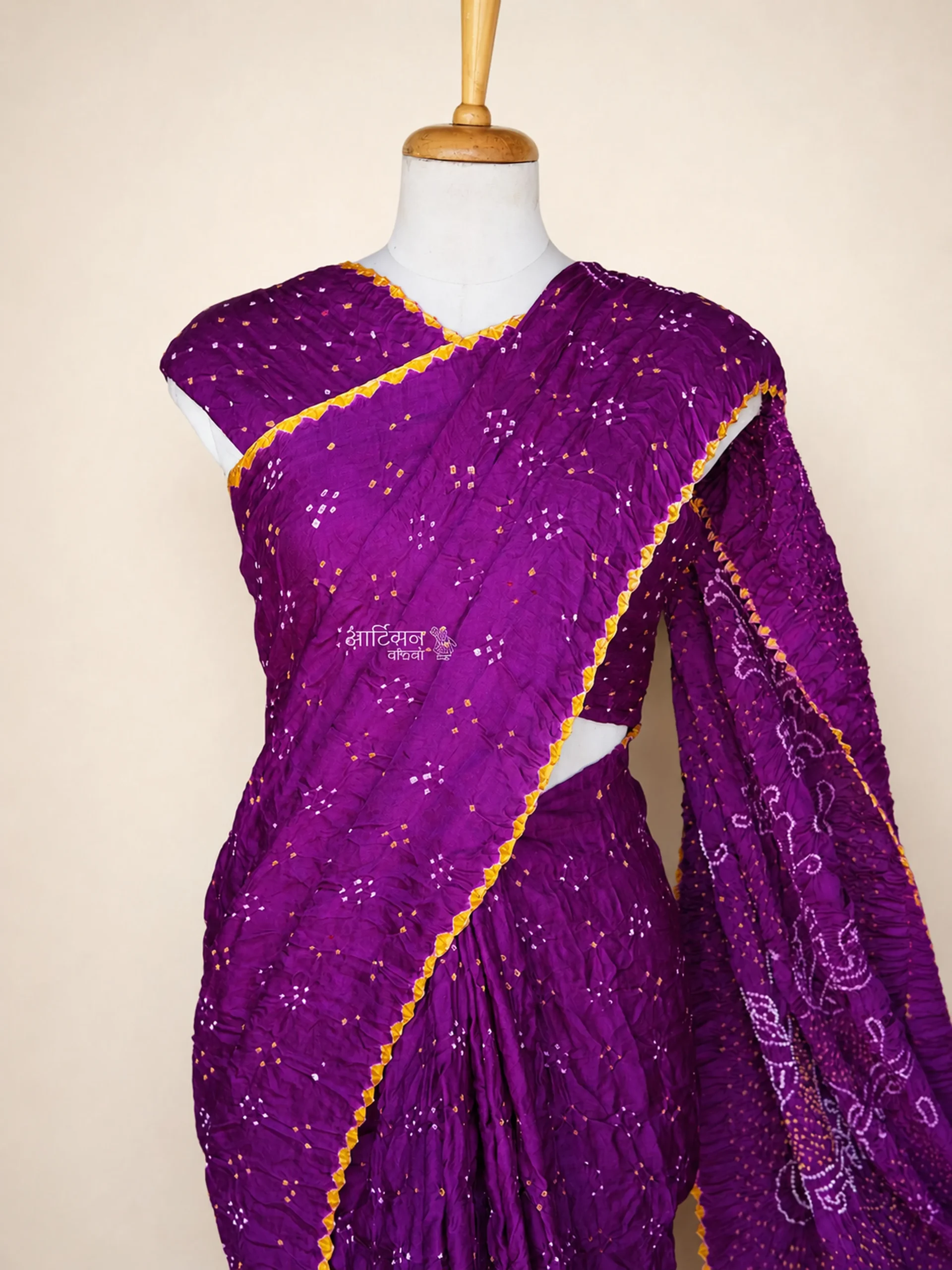 Pure Gaji Silk Saree with Traditional Bandhani Art