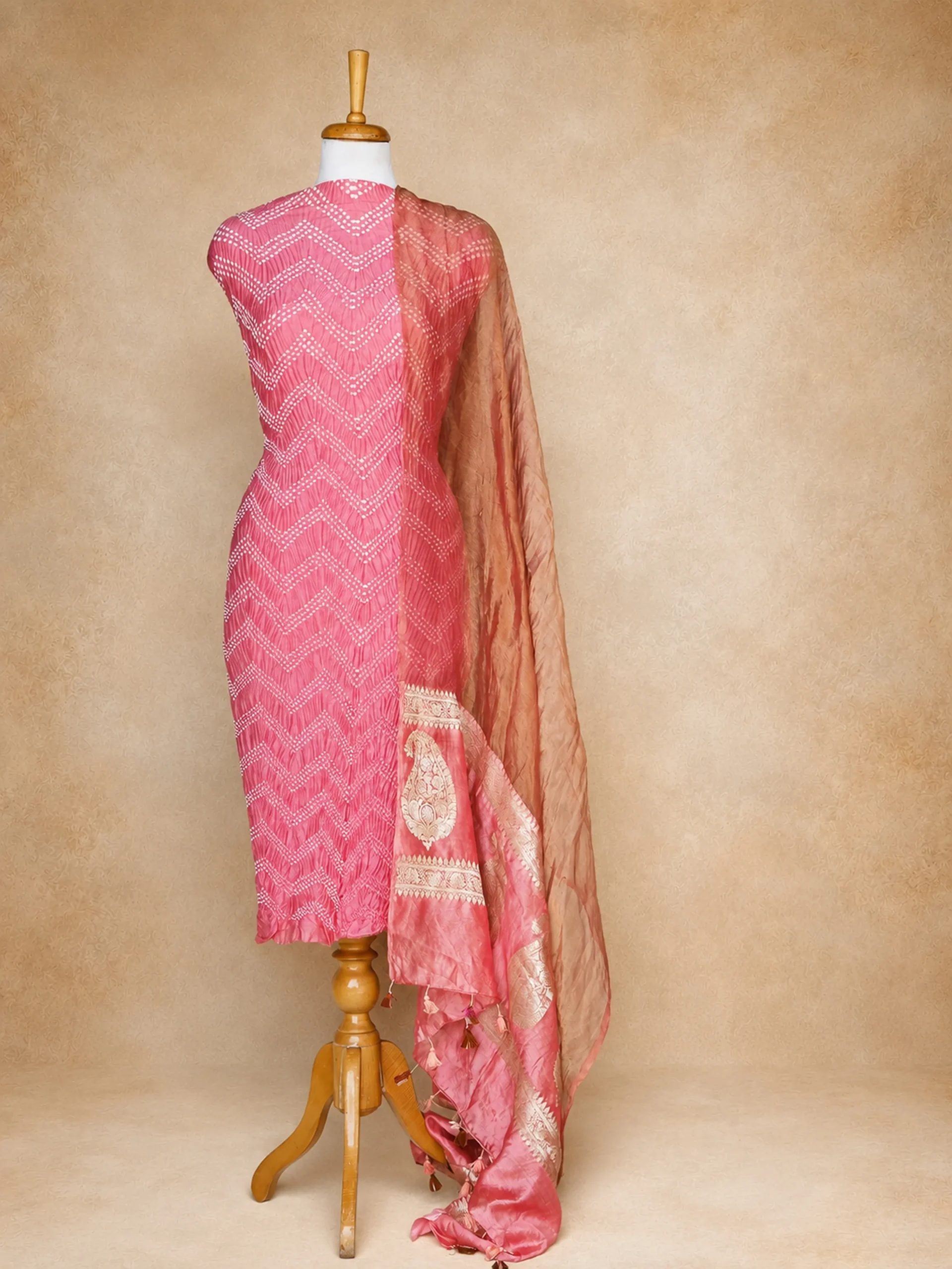 Premium Munga Silk Ensemble with Tussar Silk Dupatta in Soft Pink Hues