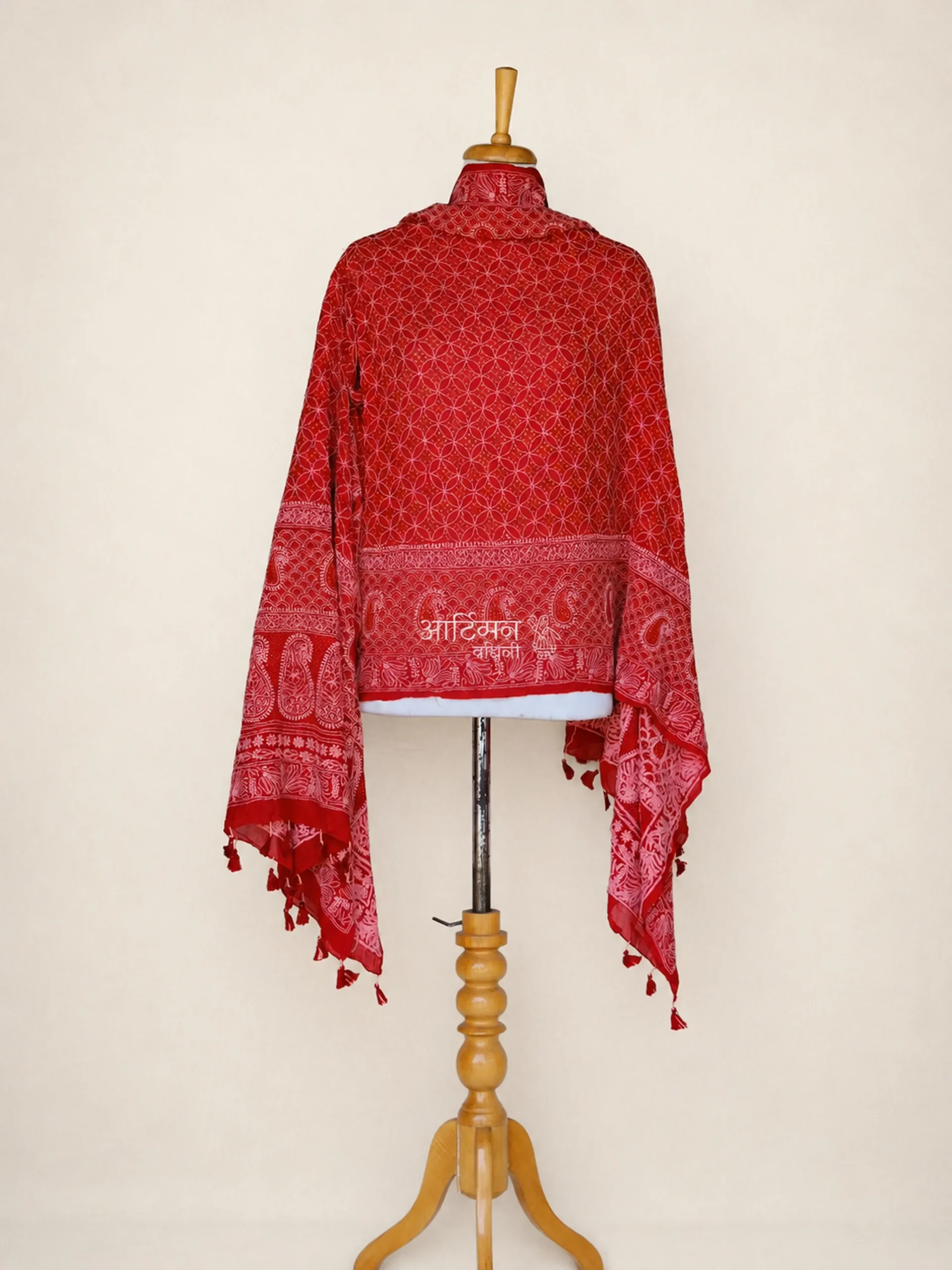 Nazraana - Hand-Embroidered Lakhnavi; Hand-Tied Bandhani Dupatta