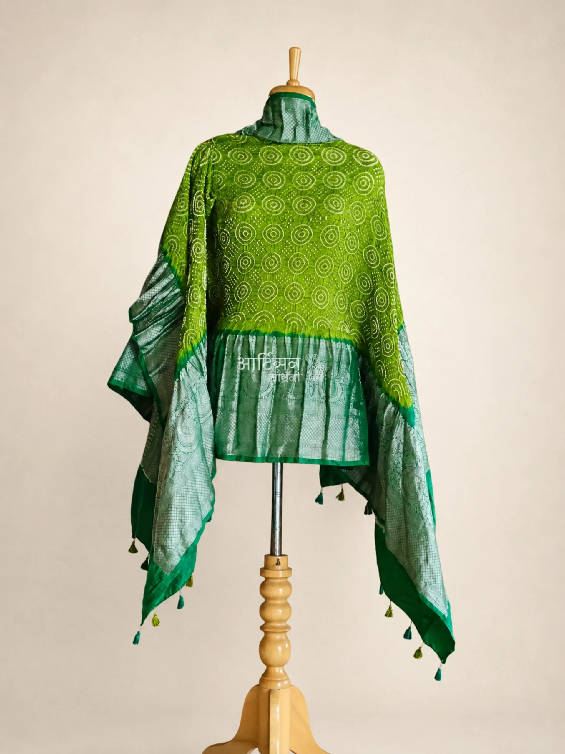 Sleek Katan Silk Dupatta with Handloom Kanchi Border