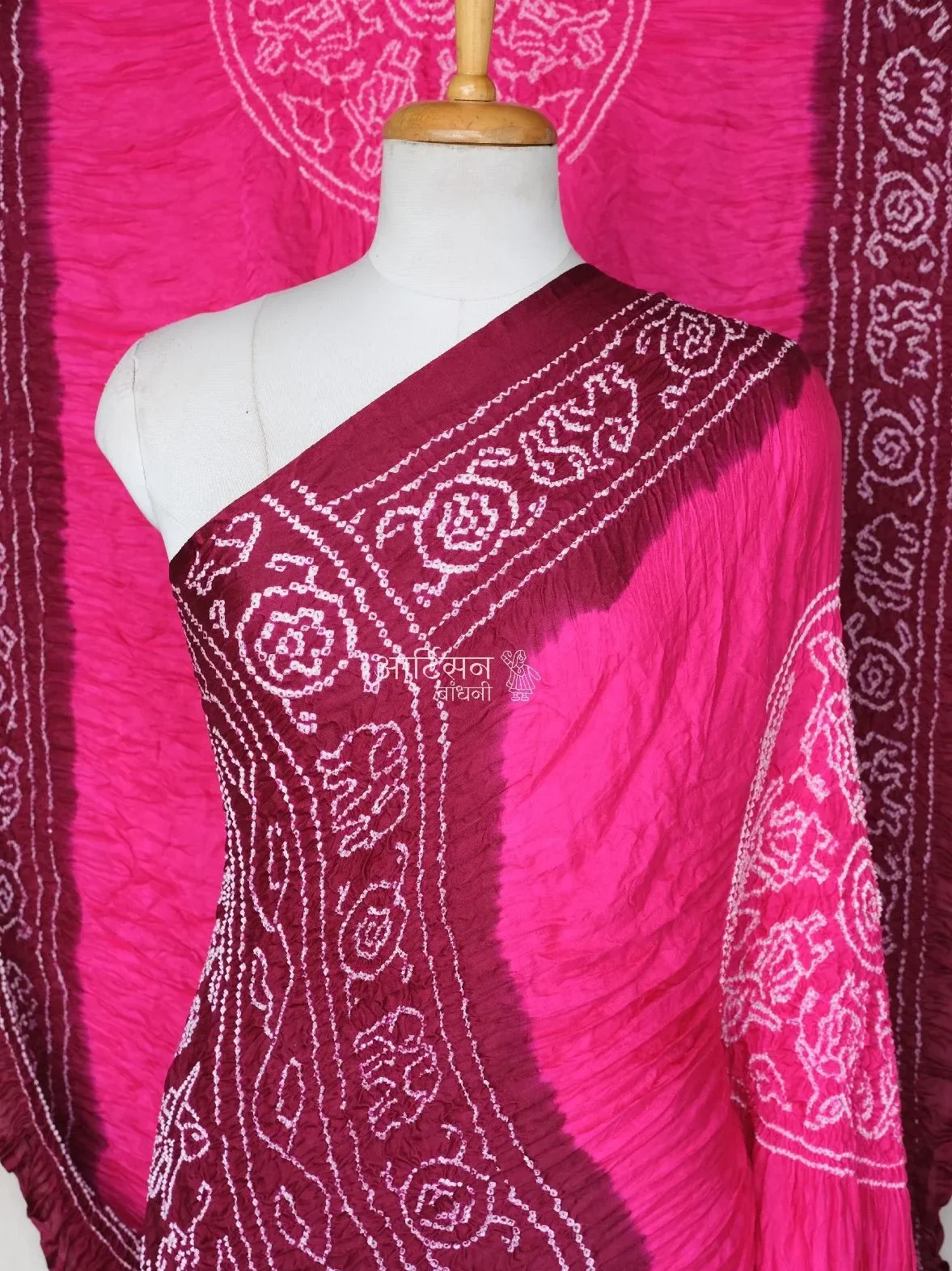 Pure Gaji Silk Saree with Traditional Bandhani Art