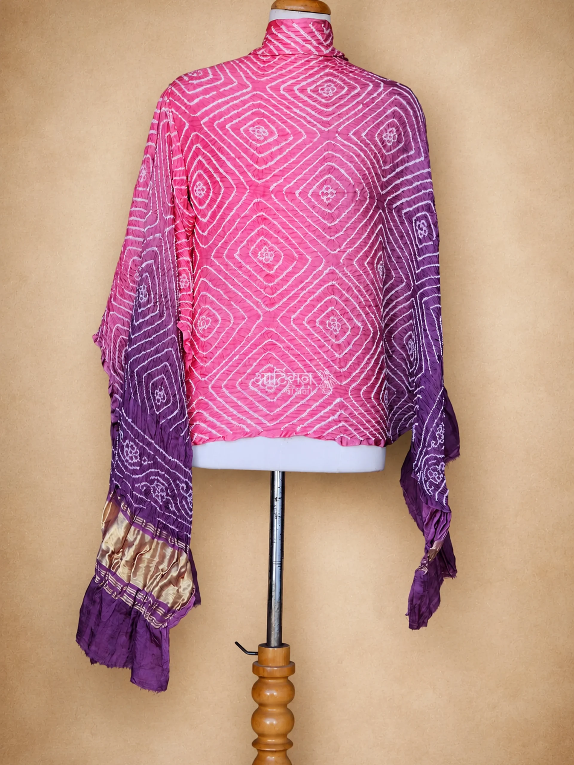 Handmade Gaji Silk Dupatta from Bhuj