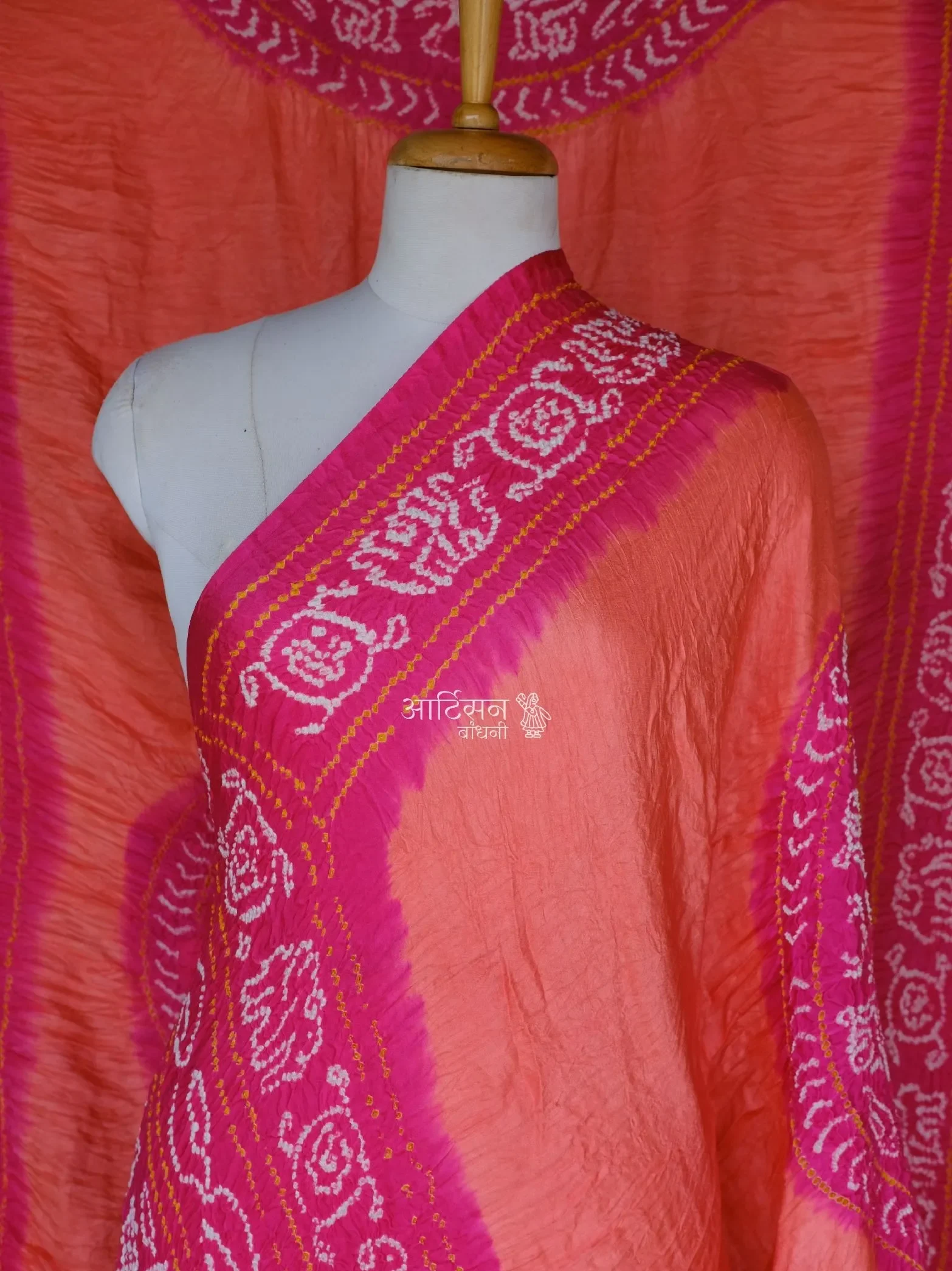 Pure Gaji Silk Saree with Traditional Bandhani Art