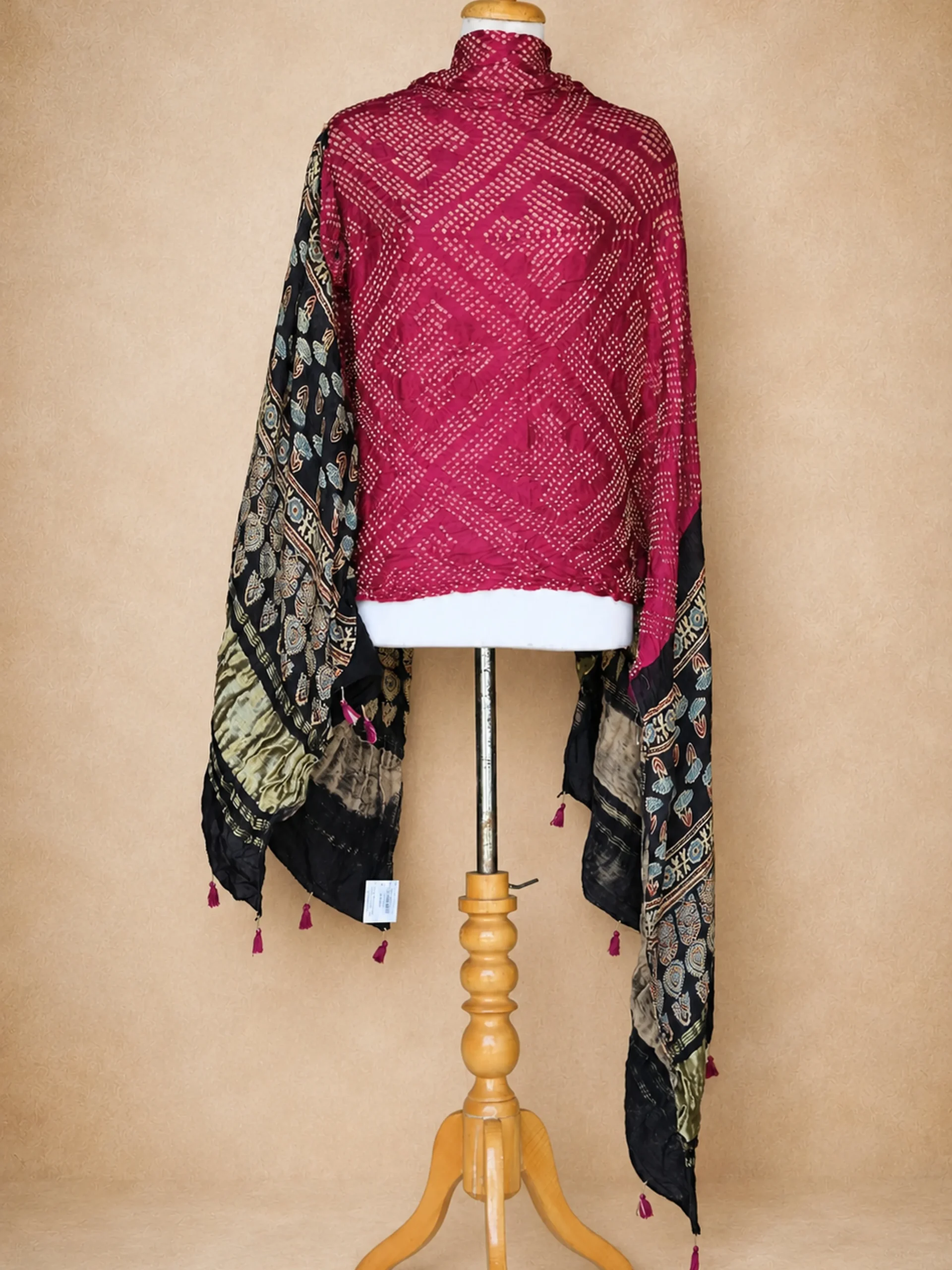 Fine Handmade Bhuj Bandhani Dupatta