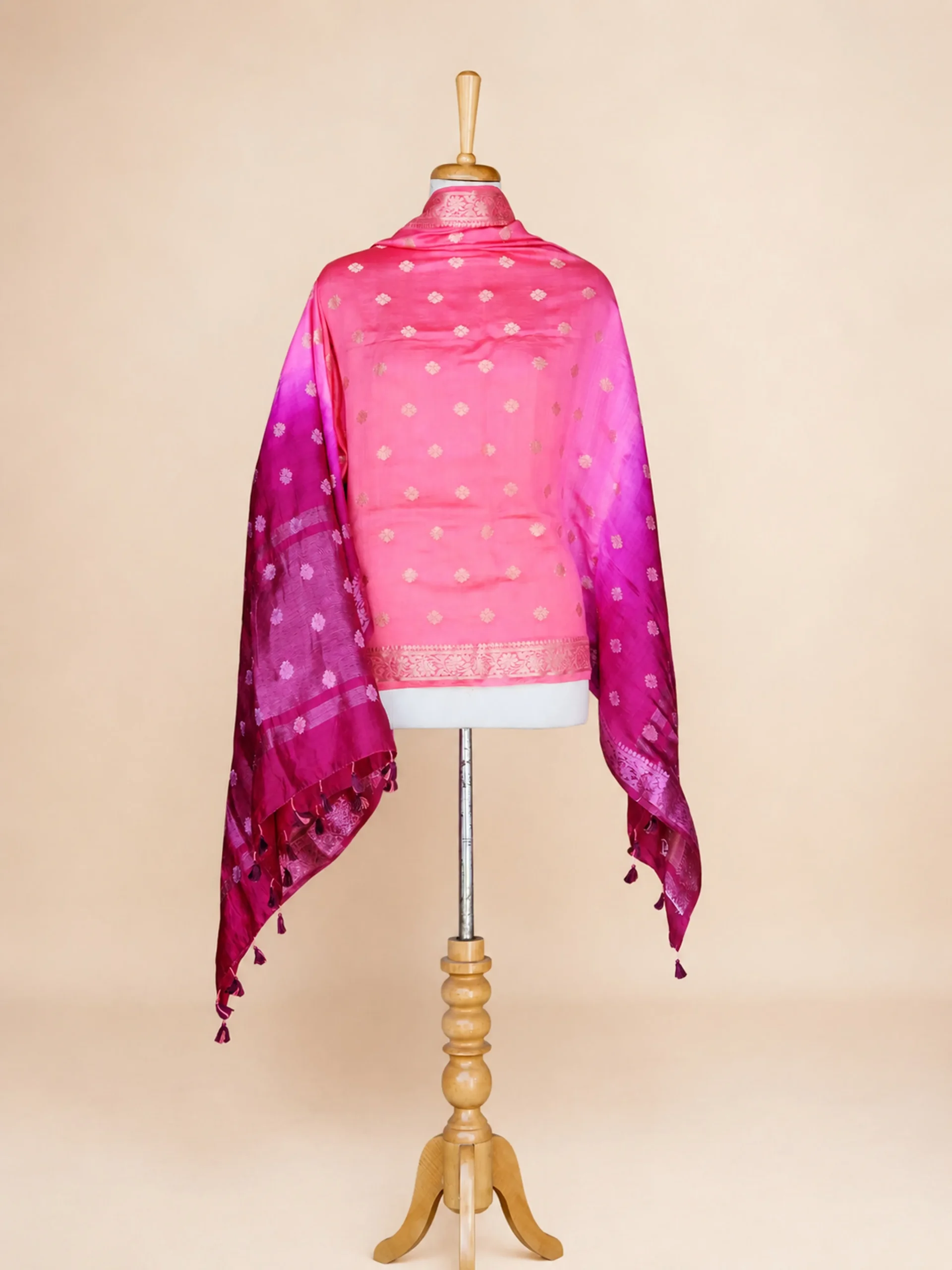 Traditional Handmade Raw Silk with Buties Bandhani Dupatta – Red Purple